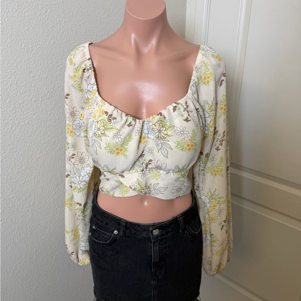 Madden NYC by Steve Madden Floral Cream Cropped Blouse Top Sz XL